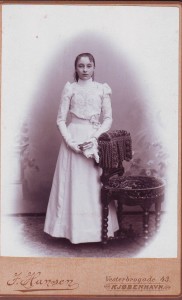 02_Ella som konfirmand